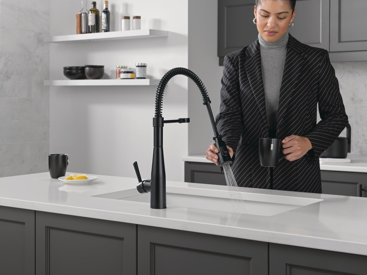 Delta Essa Pro Style Commercial Kitchen Faucet with Pull Down Sprayer, Matte Black Single Hole Kitchen Sink Faucet, Single Handle, Matte Black 9613-BL-DST