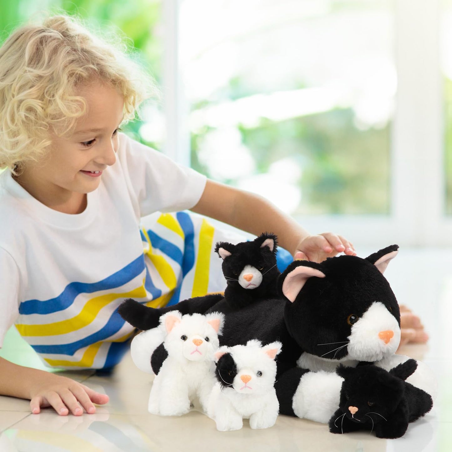 Skylety 5 Pieces Cat Stuffed Animal with Babies Inside Belly Plush Cat Pregnant Mommy Kitty with 4 Cute Fluffy Stuffed Kittens Christmas Birthday Surprise Gifts(Black, White)