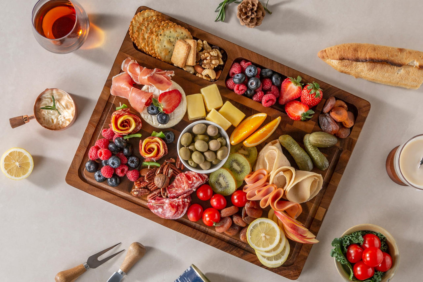 THETCHRY Walnut Wood Cutting Boards for Kitchen, Large Chopping Board Double Sided, End Grain Cutting Board with Handle, Charcuterie Butcher Block for Meal Prep & Serving with Gift Box, 17"×13"×1"