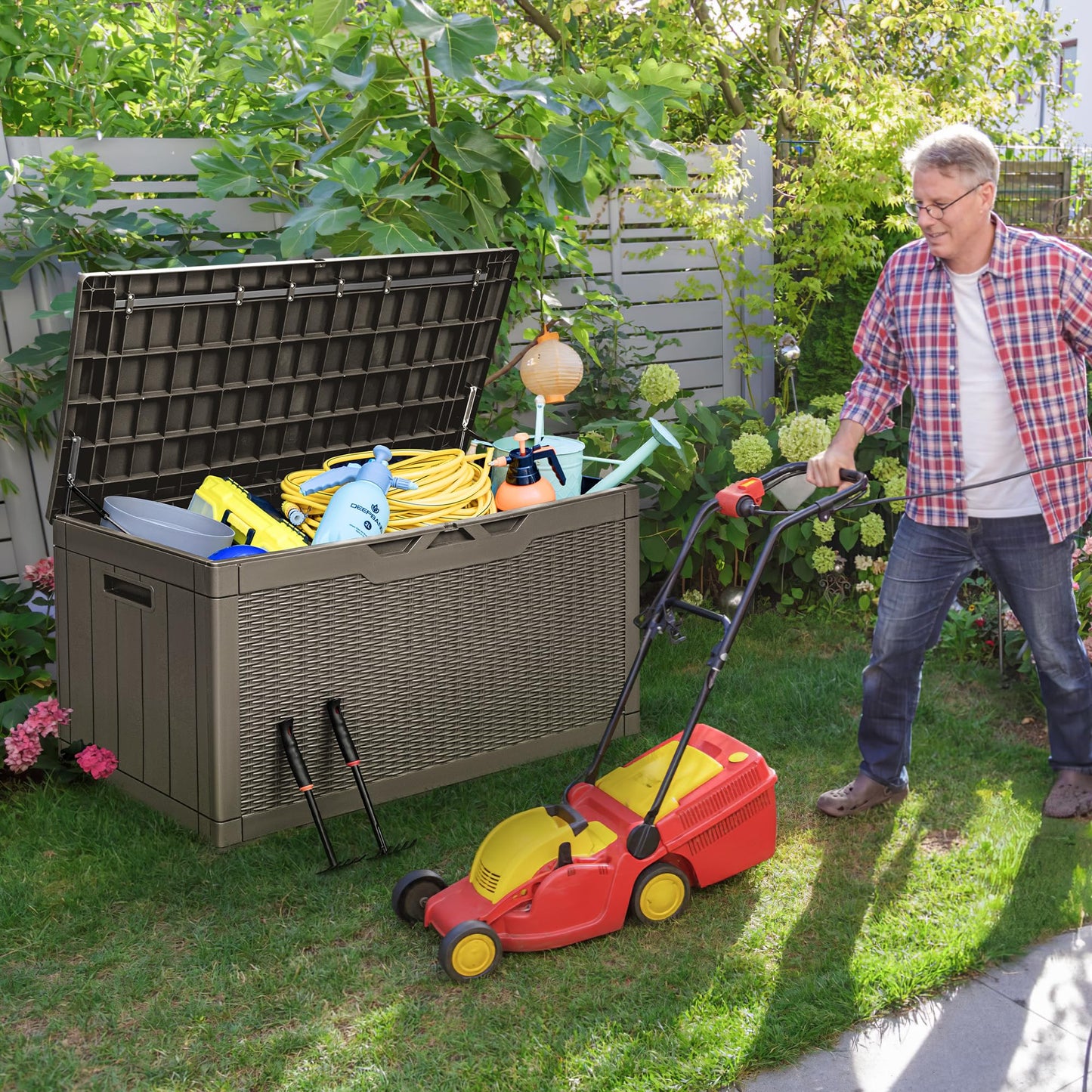 Greesum 100 Gallon Resin Deck Box Large Outdoor Storage with Cushions for Patio Furniture, Garden Tools, Pool Supplies, Weatherproof and UV Resistant, Lockable, Light Coffee