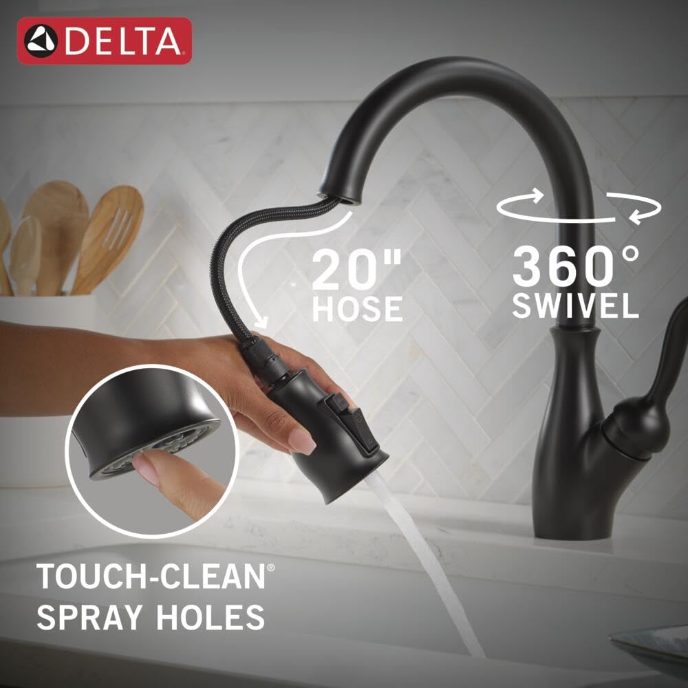 Delta Leland Matte Black Kitchen Faucet with Pull Down Sprayer, Traditional Single Hole Kitchen Sink Faucet, Single Handle, Matte Black 9178-BL-DST