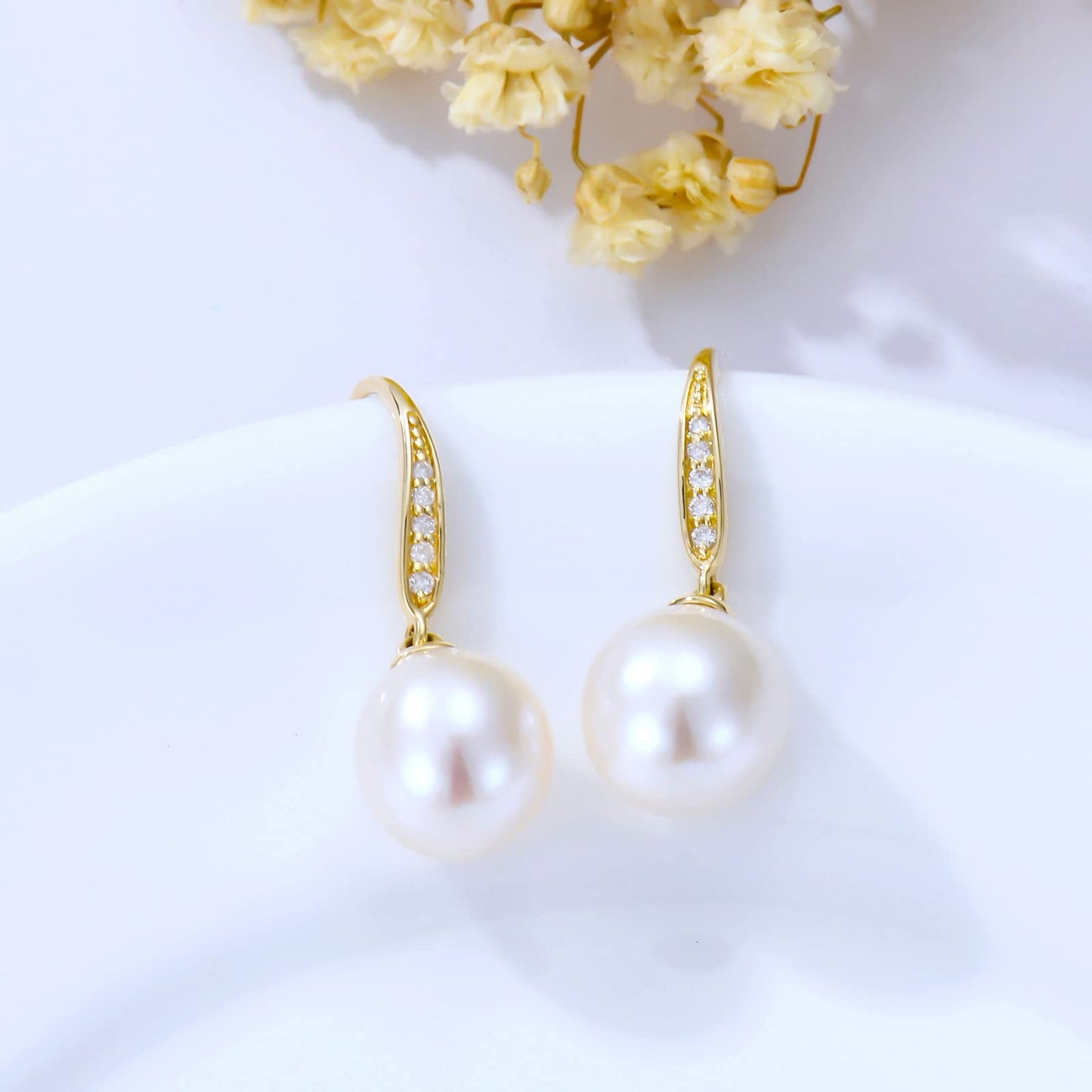14k Gold Diamond Pearl Necklace and Earrings Jewelry Set