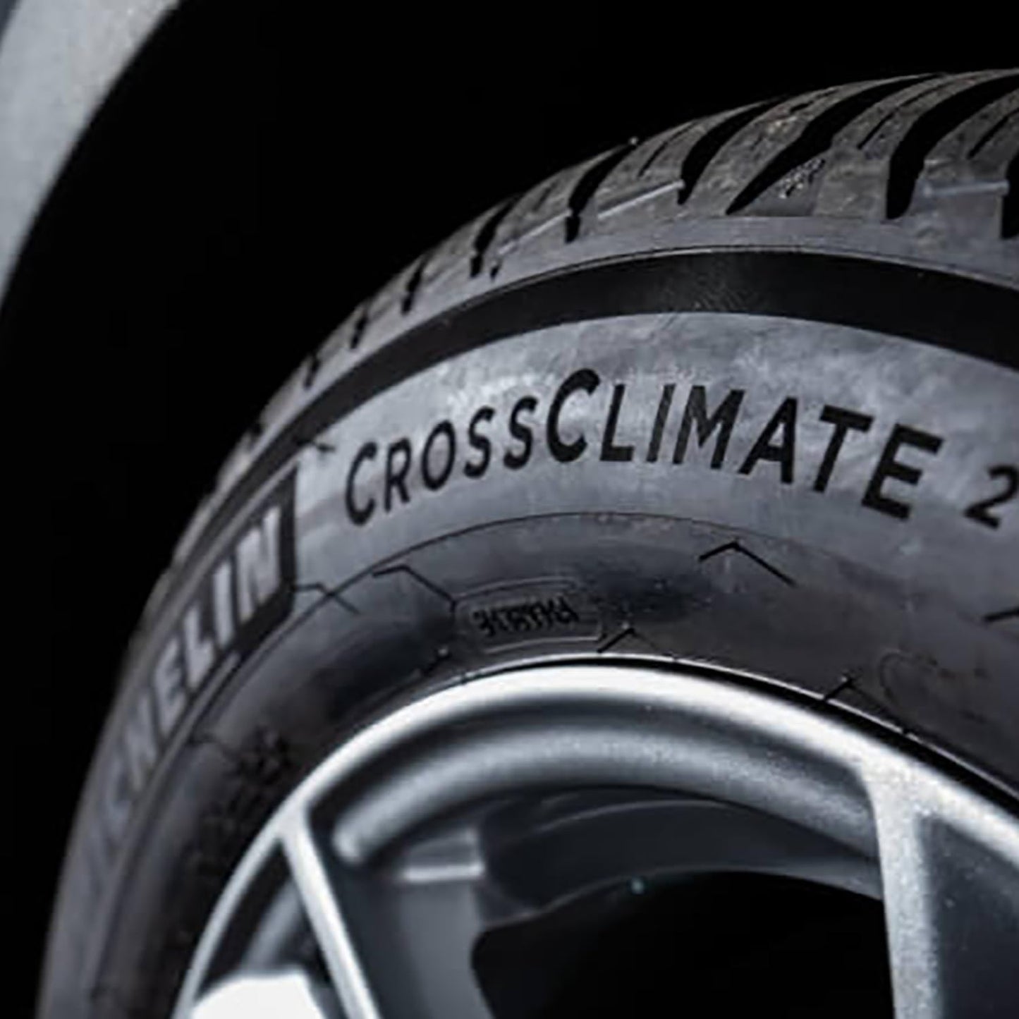 MICHELIN CrossClimate2, All-Season Car Tire, SUV, CUV - 215/55R18 95H