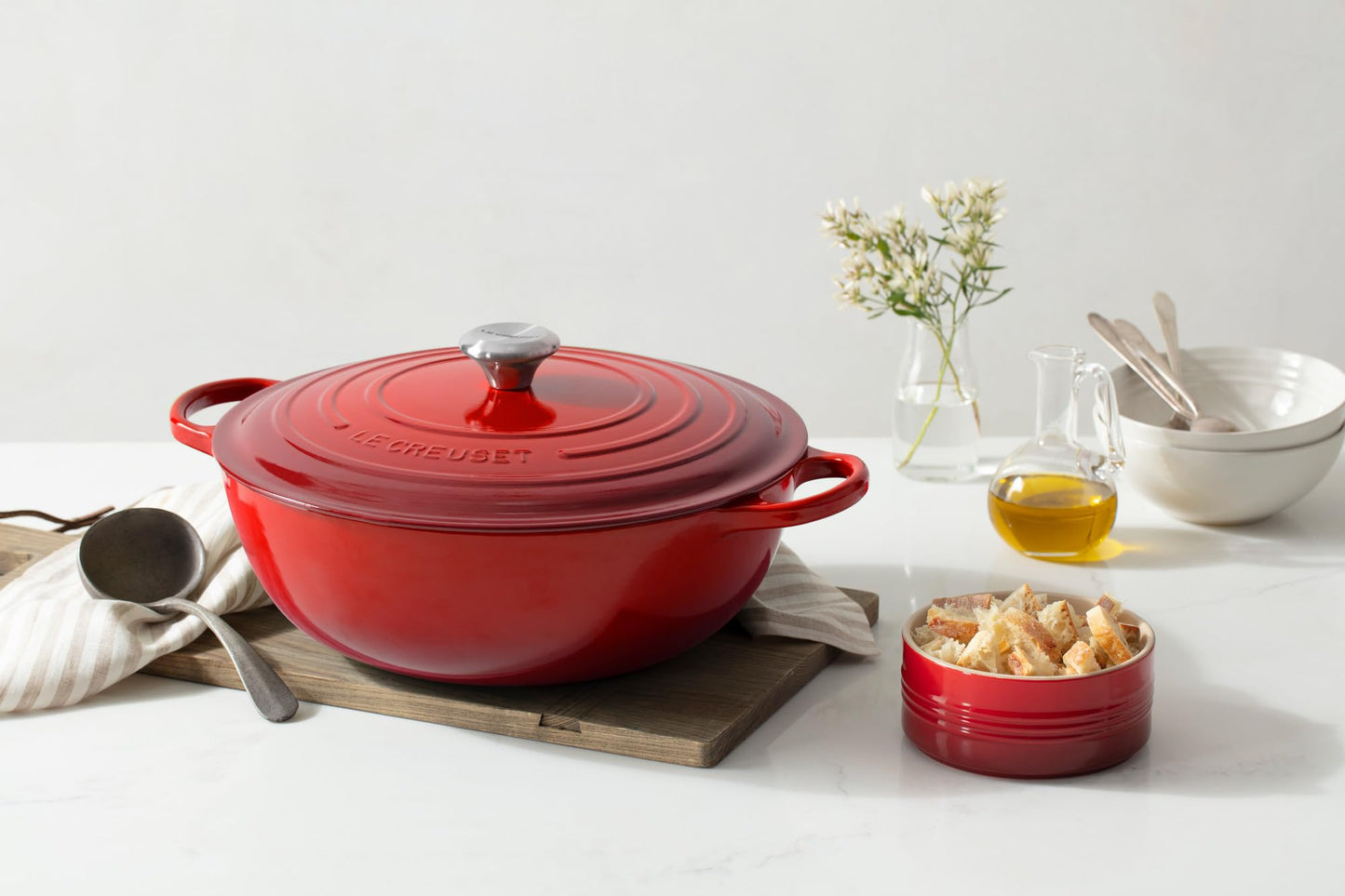 Le Creuset Signature Cast Iron Chef's Oven, 7.5qt, Artichaut
