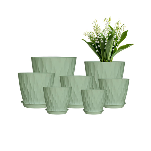 LESOASIS Plastic Plant Pots, 7/6.5/6/5.5/5/4.5/4 inch Flower Pots with Drainage Holes and Trays, 7 Pack Planter for Indoor Outdoor Plants (Green)