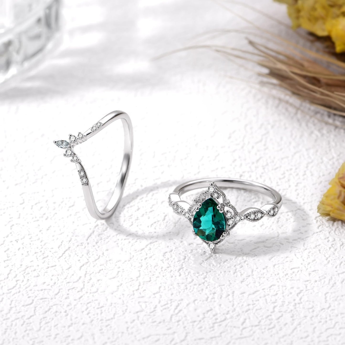 LieYovanaRing Pear Shaped Emerald Engagement Ring Set for Women, 925 Sterling Silver Pear-Cut Emerald Green Fashion Jewelry Wedding Bridal Band Rings for Women Her (8)