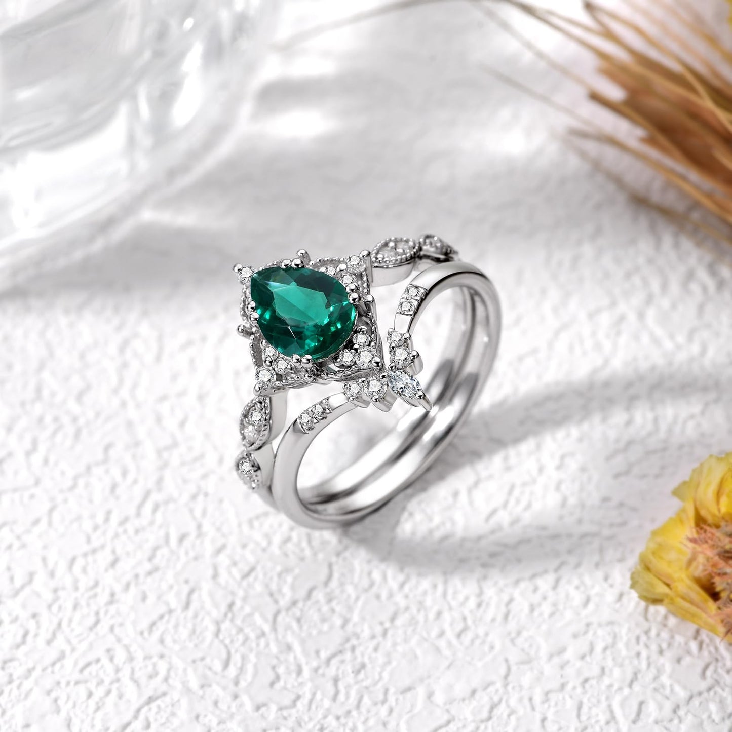 LieYovanaRing Pear Shaped Emerald Engagement Ring Set for Women, 925 Sterling Silver Pear-Cut Emerald Green Fashion Jewelry Wedding Bridal Band Rings for Women Her (8)