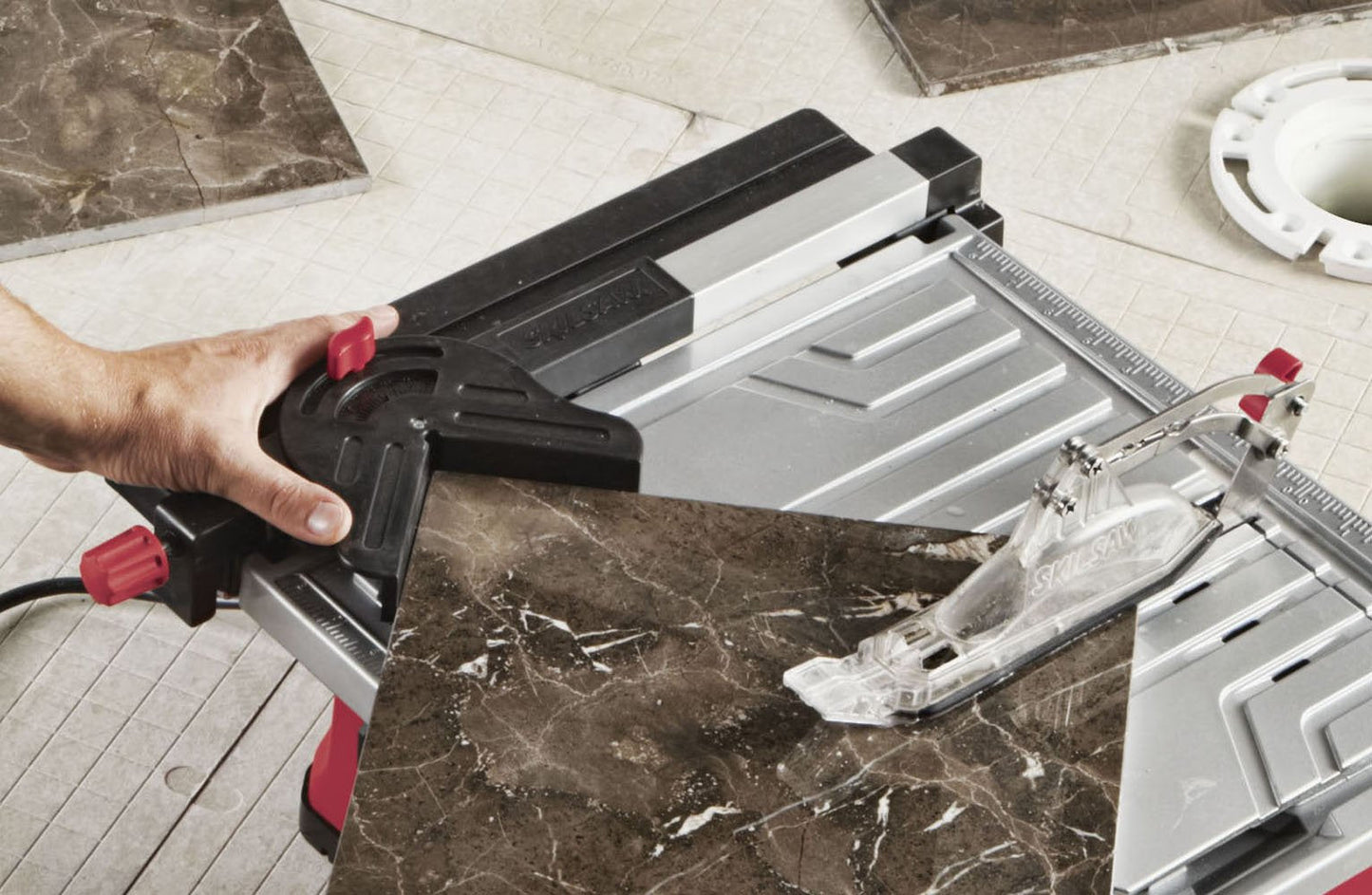 Skil 3550-02 7-Inch Wet Tile Saw with HydroLock Water Containment System