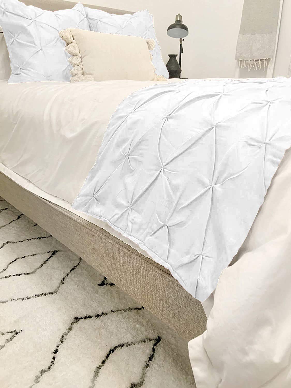 ABP COLLECTION Luxury Pinch Pleated Bed Runners - 100% Cotton 800 Thread Count, Modern Hotel Quality, California King Size, White