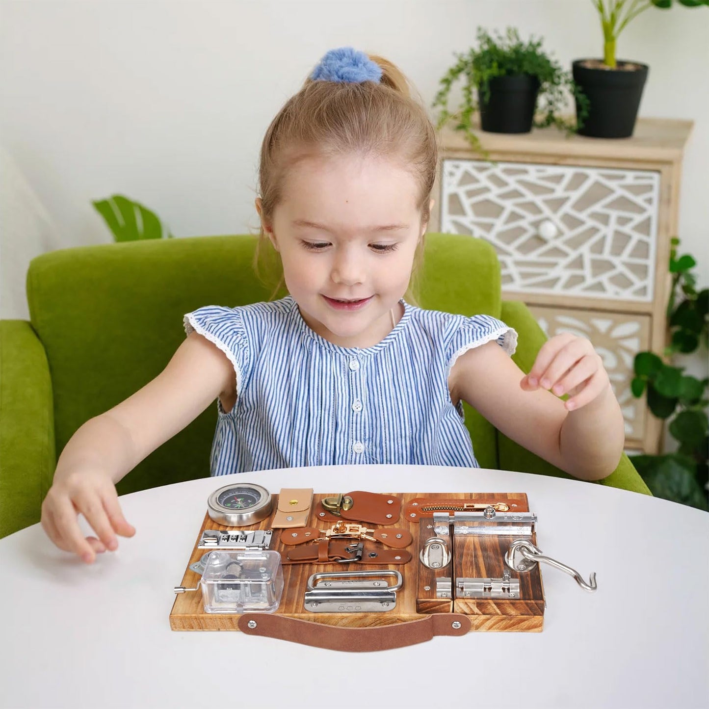 Montessori Busy Board for Toddlers Wooden Sensory Montessori Toys,Travel Toy Fidget Board Learning Activity Board for Fine Motor Skills Boys & Girls, Educational Learning Toy with Locks,Latches