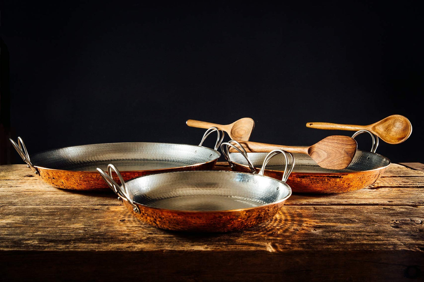 Sertodo 15 Inch Hand-Hammered Copper Paella Pan | Heavy-Gauge Pure Copper Frying Pan & Skillet | Artisan Cookware for Cooking & Serving – Alicante Style