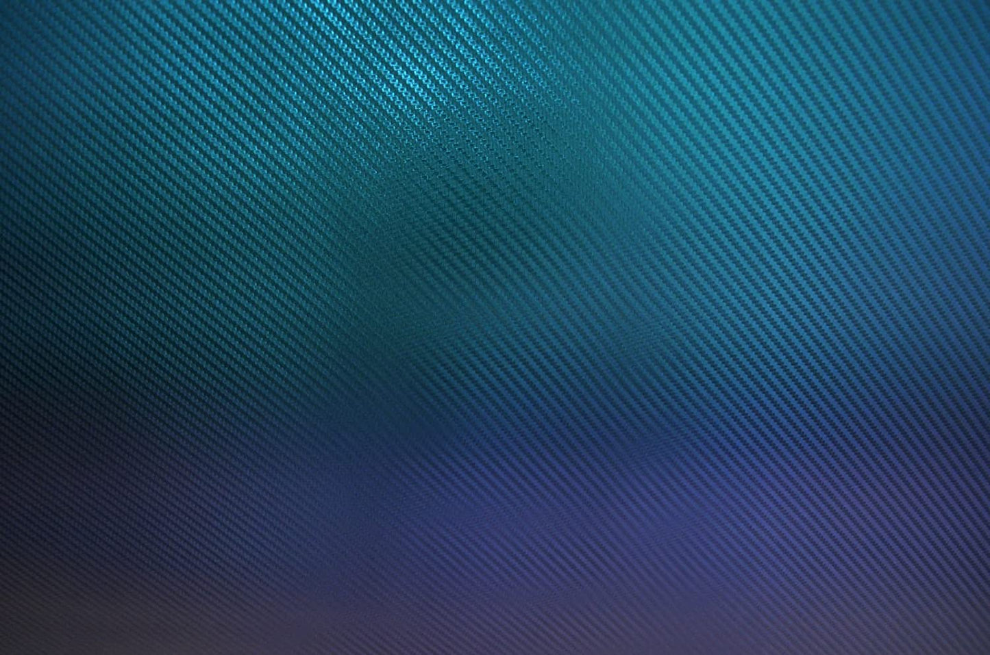 VViViD Chameleon Carbon Fiber Purple to Blue Oil Slick Stretch Conform Caste Vinyl Wrap Roll VViViD XPO (50ft x 5ft)