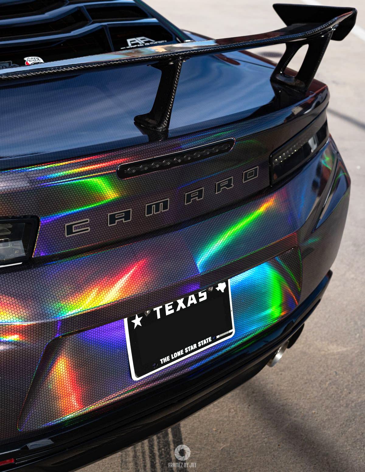 VViViD Full Car Wrap Bundle Gloss Black (50ft x 5ft) and Hex Holographic Chrome (3ft x 5ft) - M0