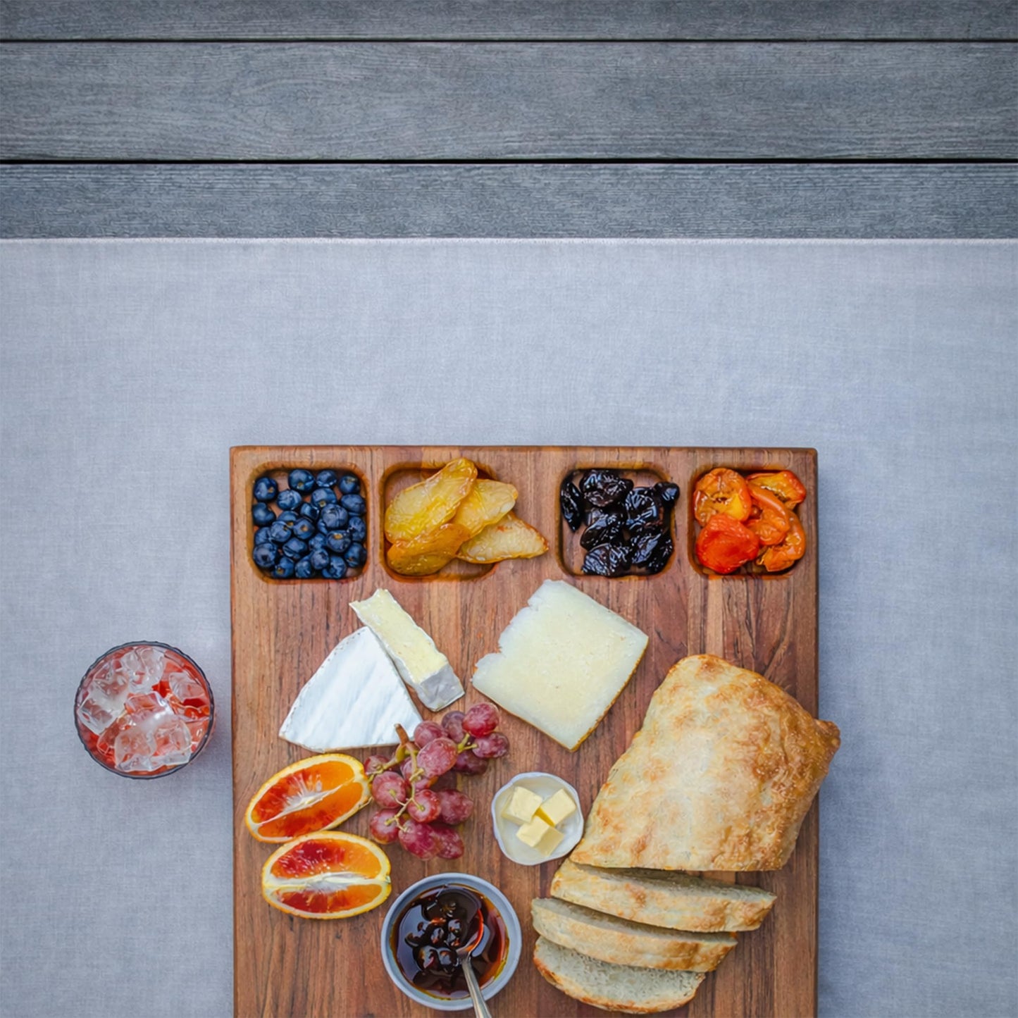 With African Roots – Zambezi Redwood Cutting Board, Handcrafted, Double-Sided with Juice Groove & Side Pockets, Extra Large (24 x 16 x 1.5 in), Made in South Africa