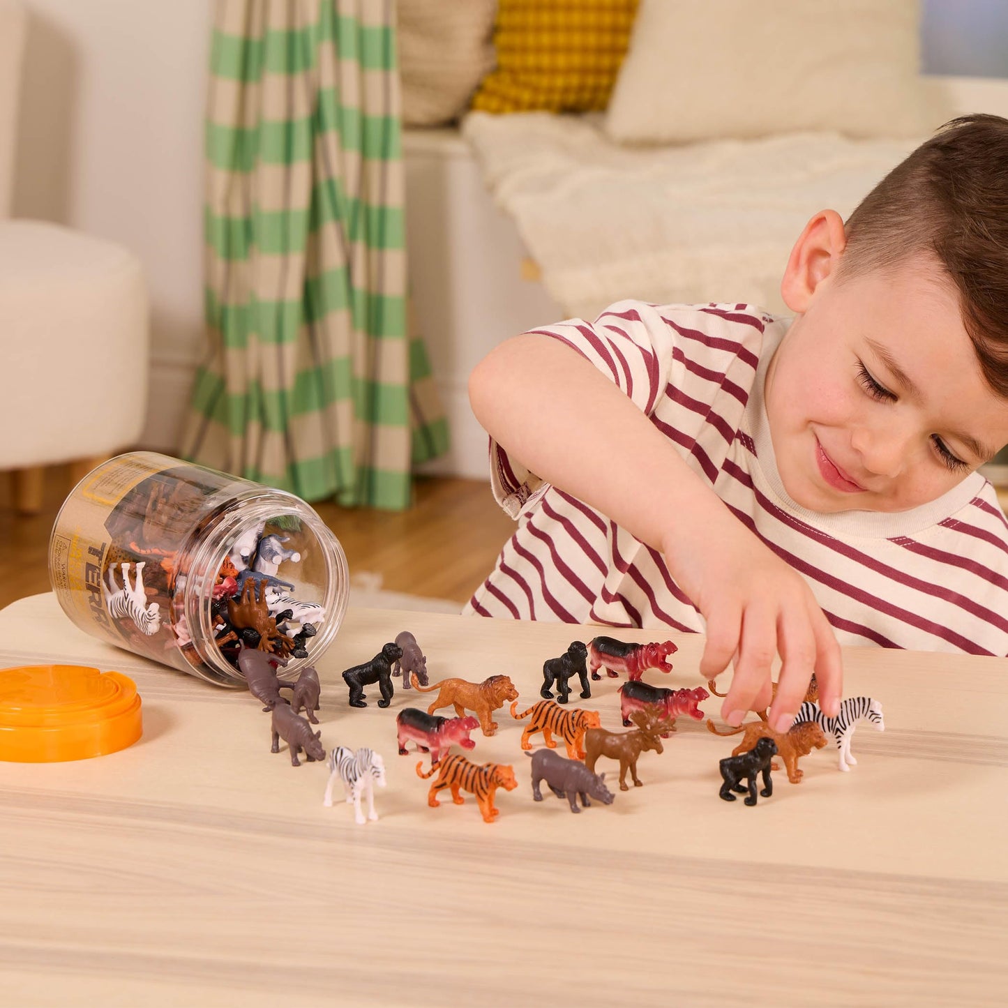 Terra by Battat – 60 Pieces Wild Creatures Tube – Realistic Mini Animal Figurines – Lion, Hippo, Tiger, Bear & More Safari Animals – Educational Toys for Kids & Toddlers 3+ Years