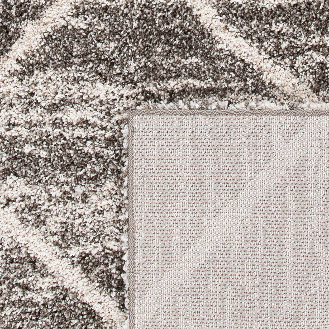 SAFAVIEH Hudson Shag Collection Accent Rug - 4' x 6', Distressed Grey & Ivory, Non-Shedding & Easy Care, 2-inch Thick Ideal for High Traffic Areas in Entryway, Living Room, Bedroom (SGH281K)