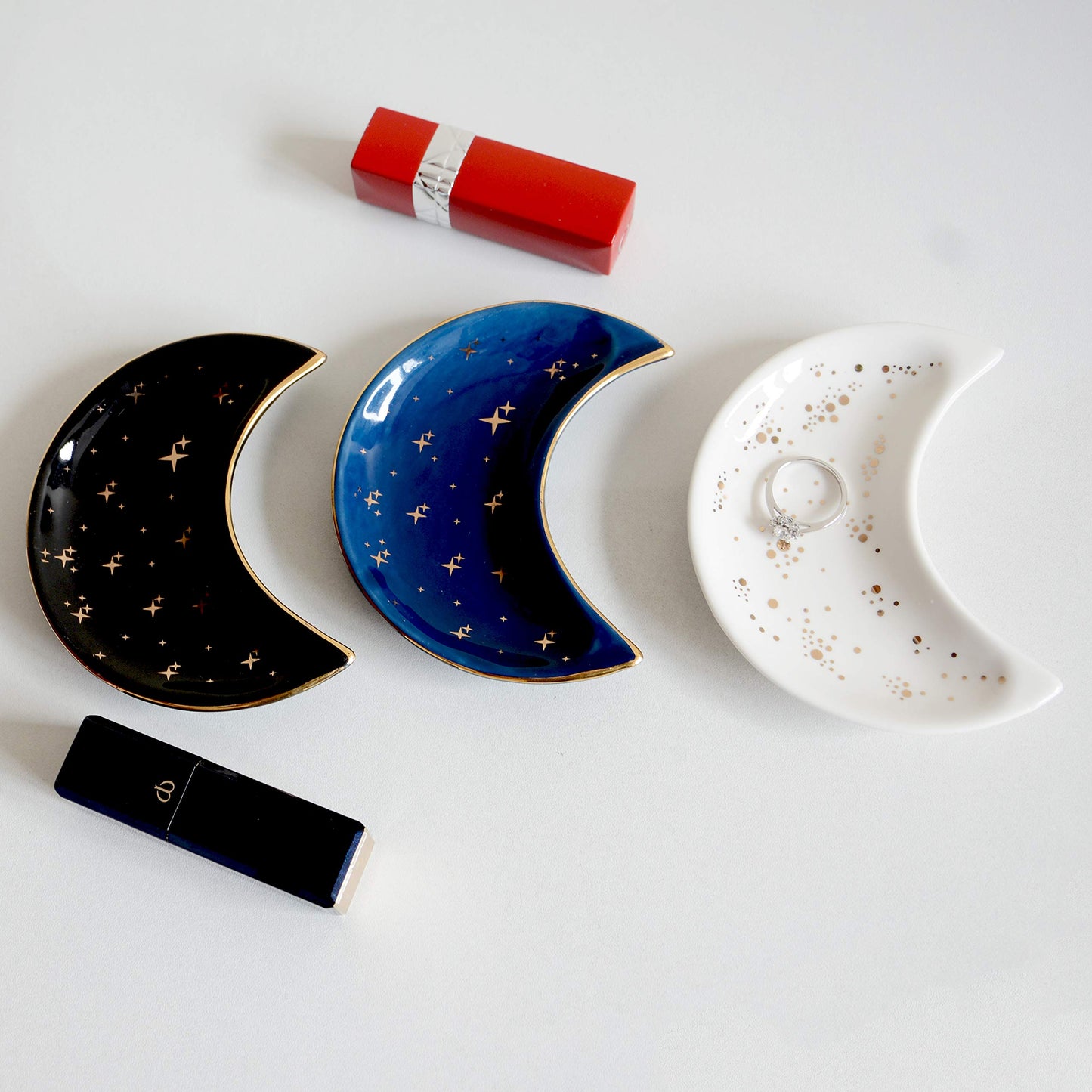 BIHOIB Small Moon Jewelry Dish Tray, Set of 2, Decorative Ceramic Trinket Dish, Modern Accent Tray for Vanity (White and Black)