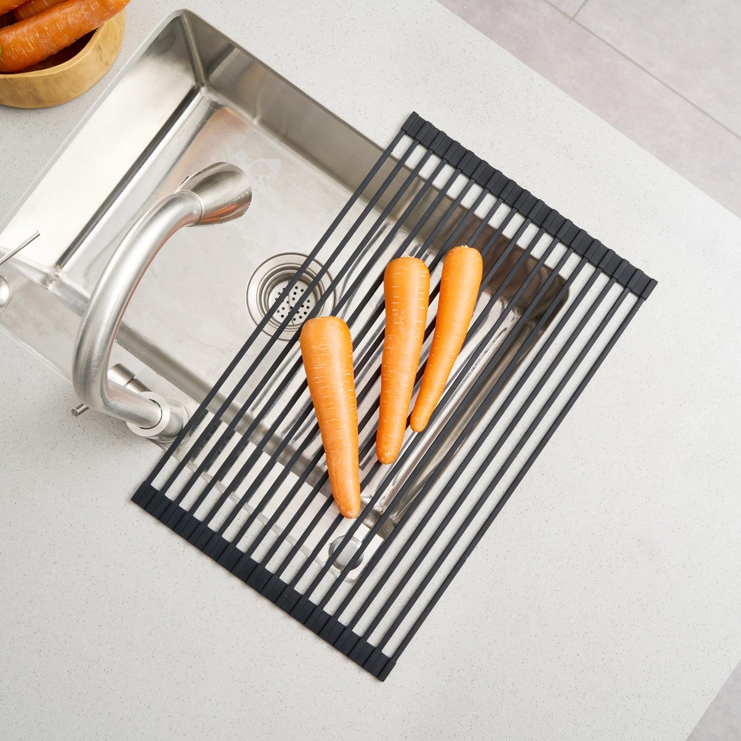 Restaurantware 20.47 x 12.99 Inches Stainless Steel Drying Rack - 12 Count - Clean Tek Professional Dish Drainer, Roll-Up, Non-Slip - Space-Saving Over-The-Sink Rack - Silicone Coated Black