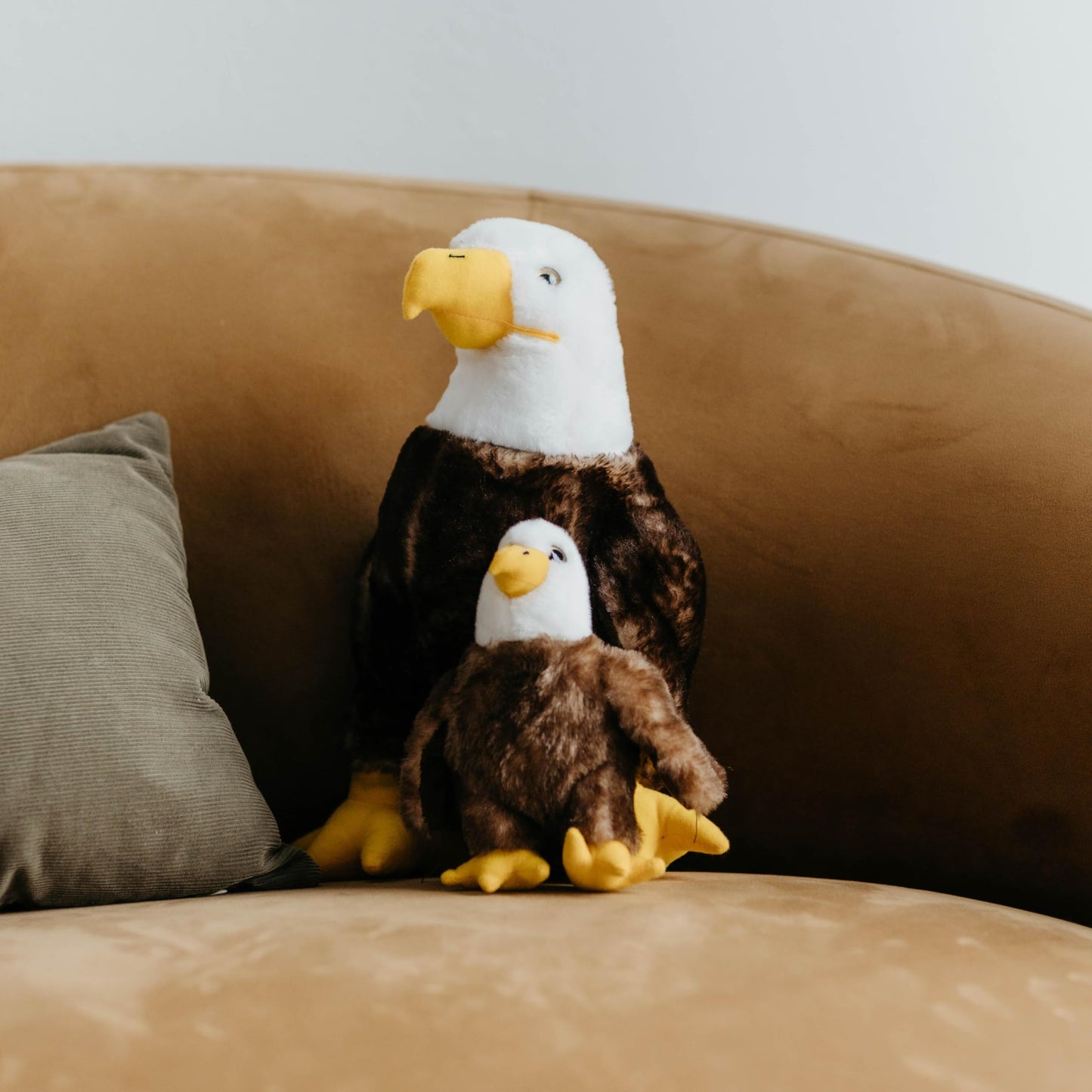 The Petting Zoo Bald Eagle Stuffed Animal, Gifts for Kids, Wild Onez Zoo Animals, Bald Eagle Plush Toy 9 inches