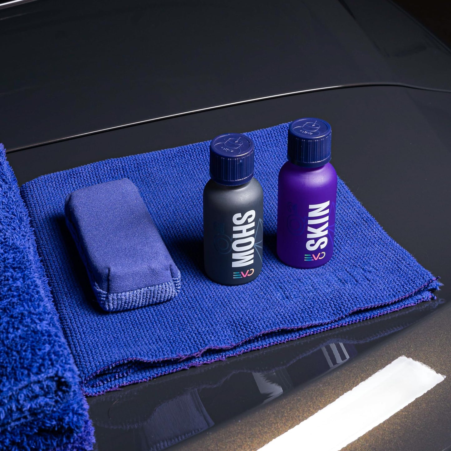GYEON Syncro EVO Ceramic Coating System Light Box Most Durable Longest Lasting Protection Hydrophobic 9H Gloss Chemical Resistance Ultra Tough Shield Auto Surface Finish Five‑Year Coating