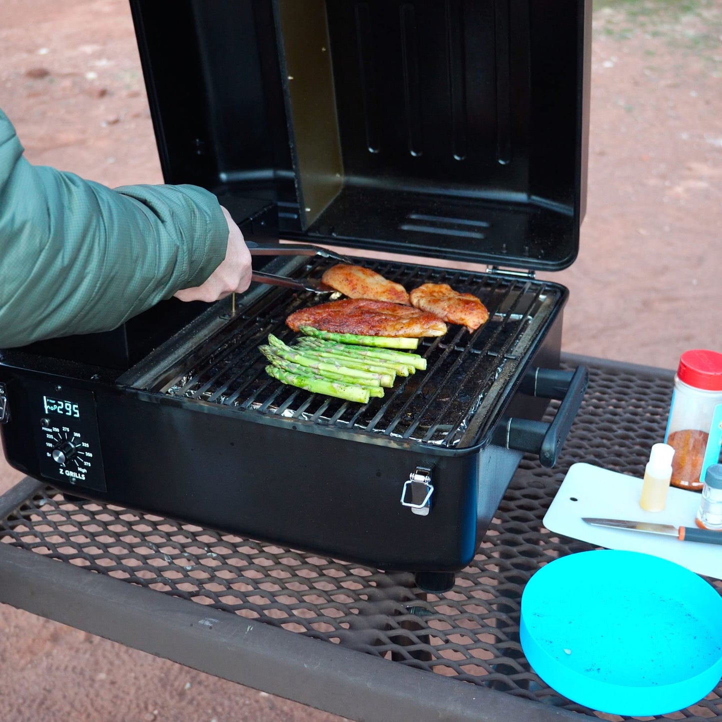 Z GRILLS Portable Pellet Grill Table Top BBQ Smoker with Digital Control, ZPG-200A