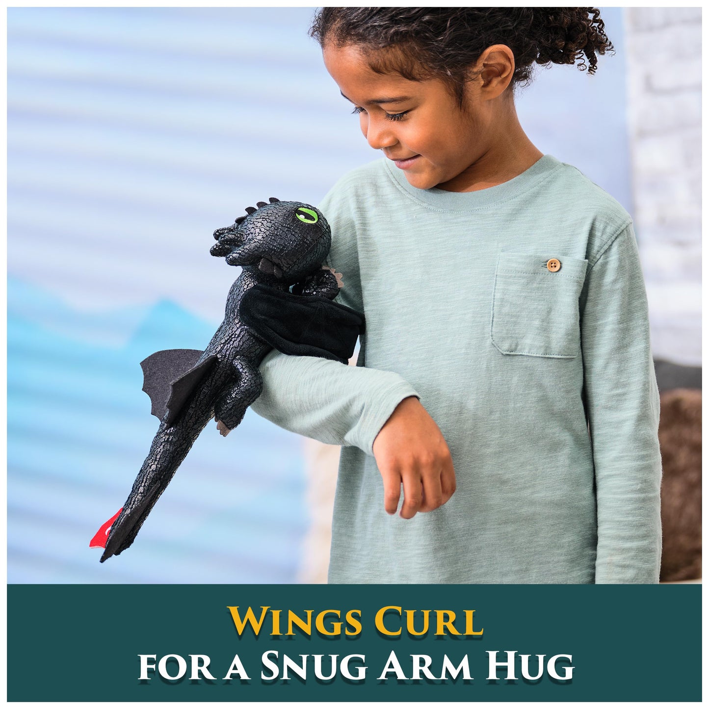 DreamWorks Dragons How to Train Your Dragon, Hug and Glide Toothless Plush Toy, 12” Dragon Stuffed Animal, Kids Toys for Boys Ages 4 and Up