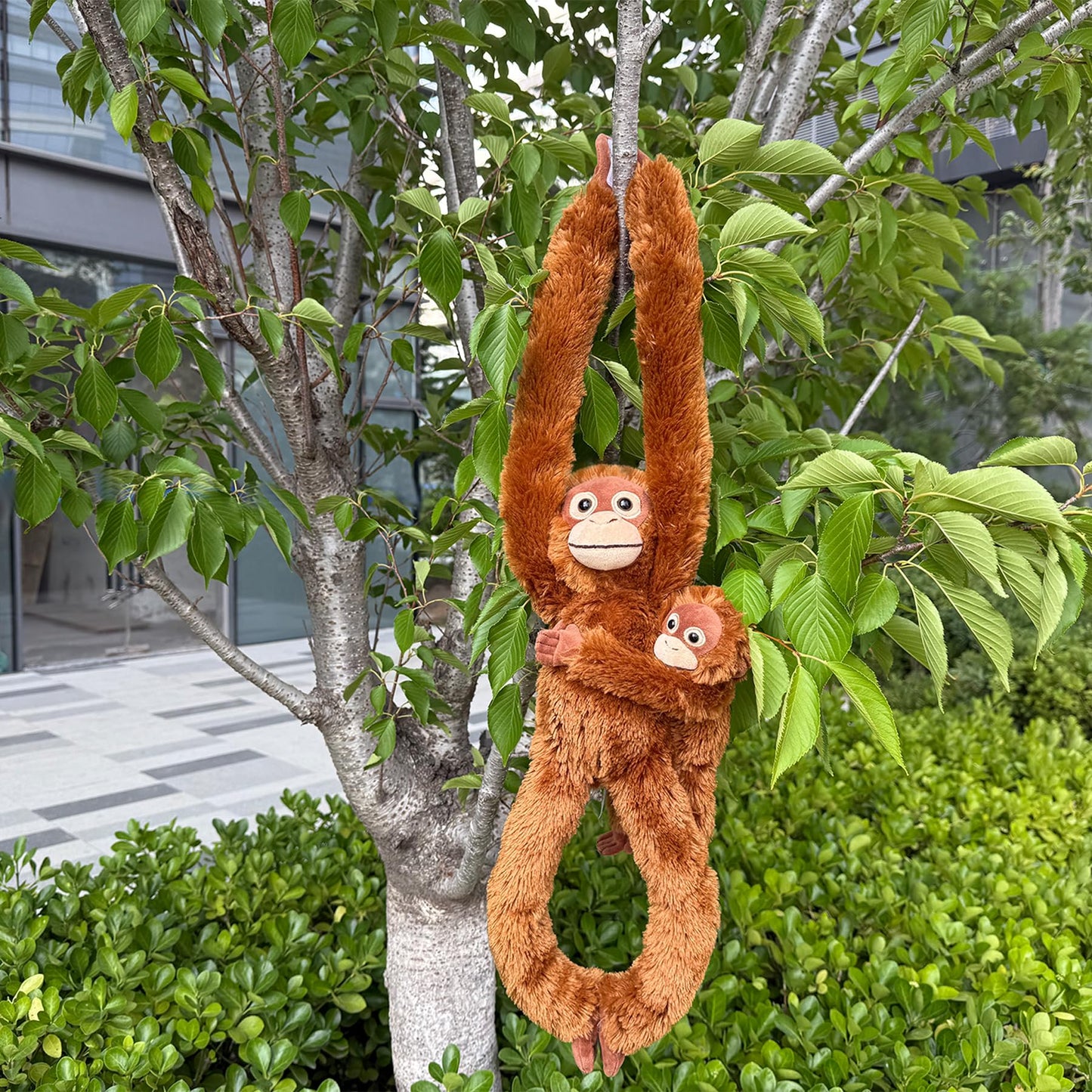 Hideekoog 2pcs Orangutans Hanging Stuffed Animal Mother with Baby Hangs Plush Toys, Hooks and Stuffed Animals with Rings for Kids, Gifts for Boys and Girls（Red）