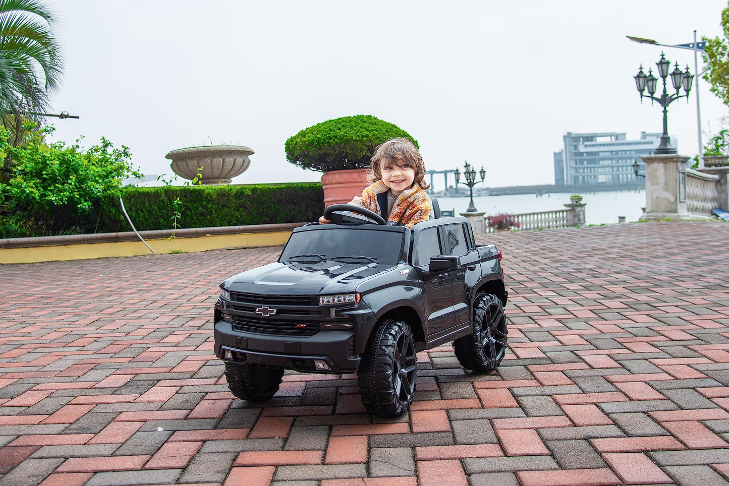 YKUNIR Kids Ride on Electric Vehicles Truck Car 12V Battery 4 Power Wheel Toy Cars for Age 1-3-5-8 Baby Toddler to Drive with Remote Control Chevrolet Silverado Pickup Kid Car for Boys Girls (Black)