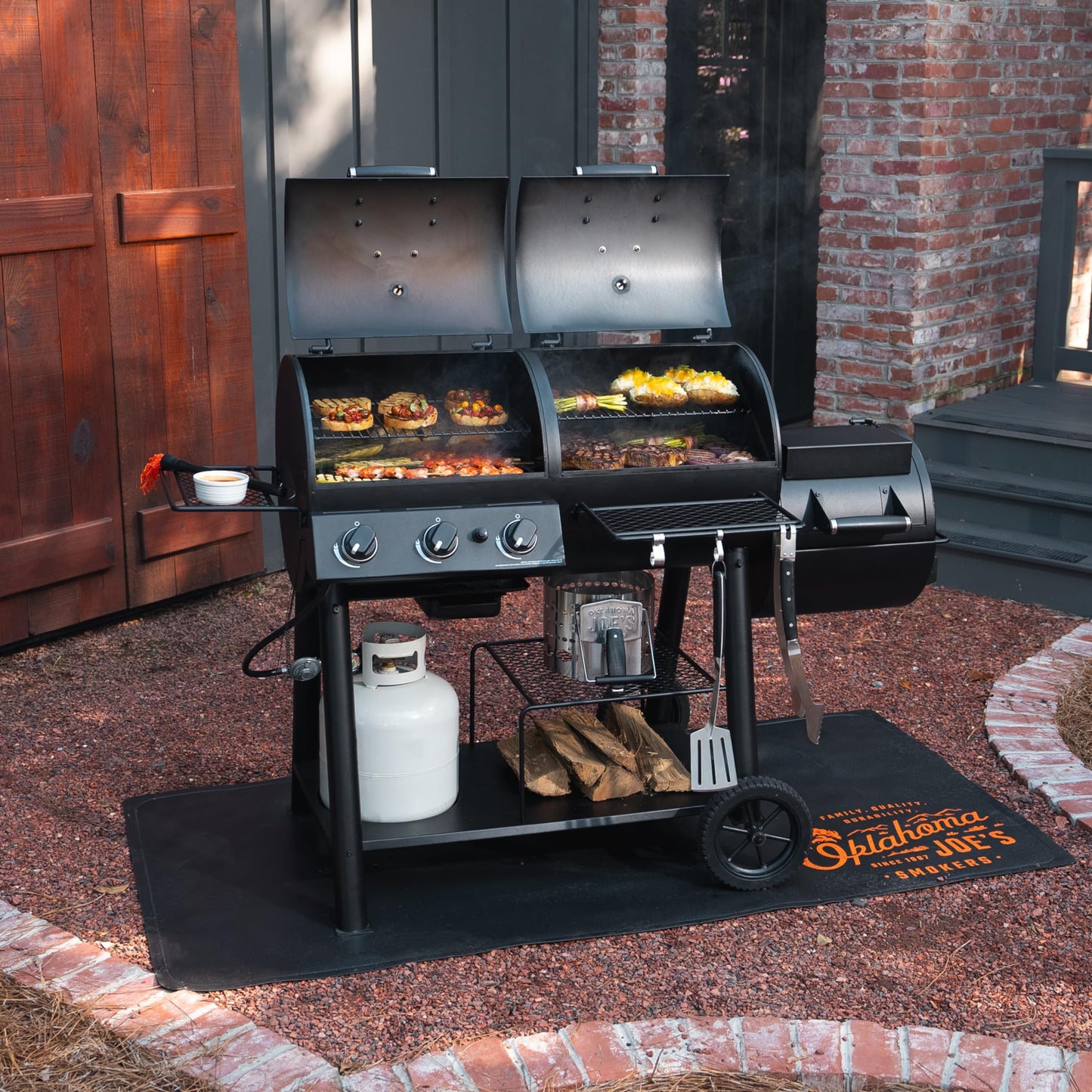 Oklahoma Joe's Canyon Combo DLX Charcoal and Propane Gas Smoker & Grill - 24203005