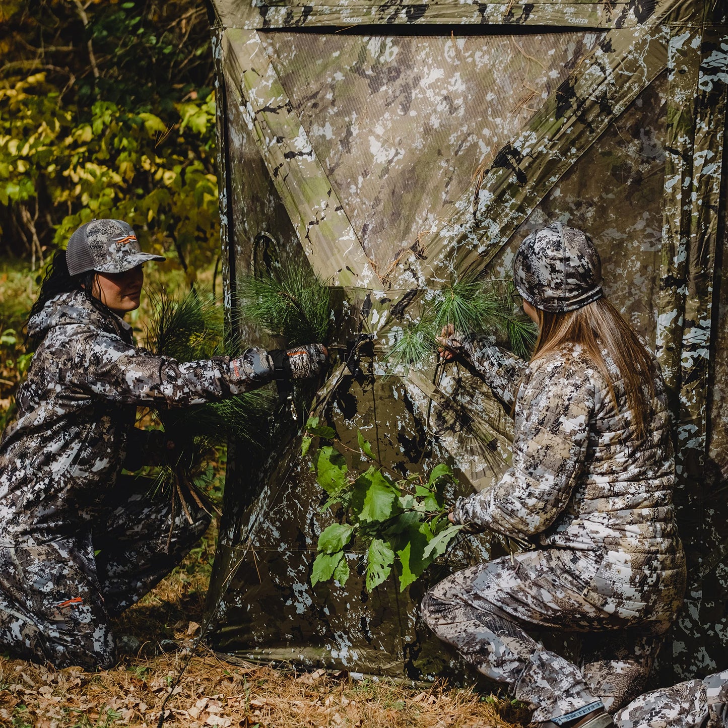 Barronett Blinds Big Mike, Portable Hunting Blind, Tall Hub Blind, Shoot While Standing, Low Profile Windows, 2-Person, Crater Thrive, 80” x 75” x 75”, BM300CT